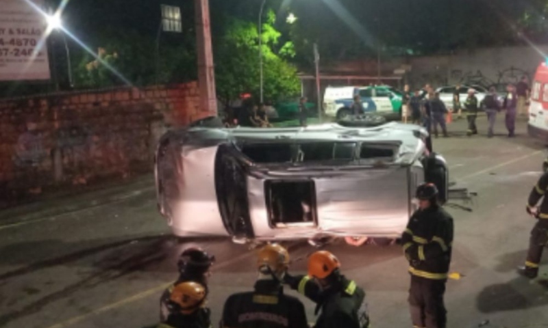 Adolescente que faleceu em acidente em Manaus sofreu fratura no pescoço enquanto aproveitava passeio em teto solar